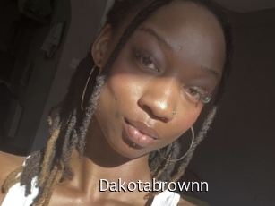 Dakotabrownn