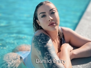 Daniidivinity