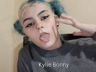 Kylie_Bonny