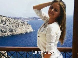 LarraMaxx