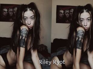 Riley_Ryot