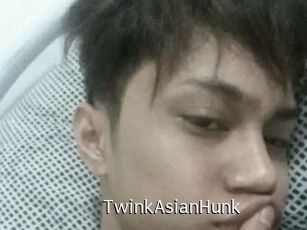 TwinkAsianHunk